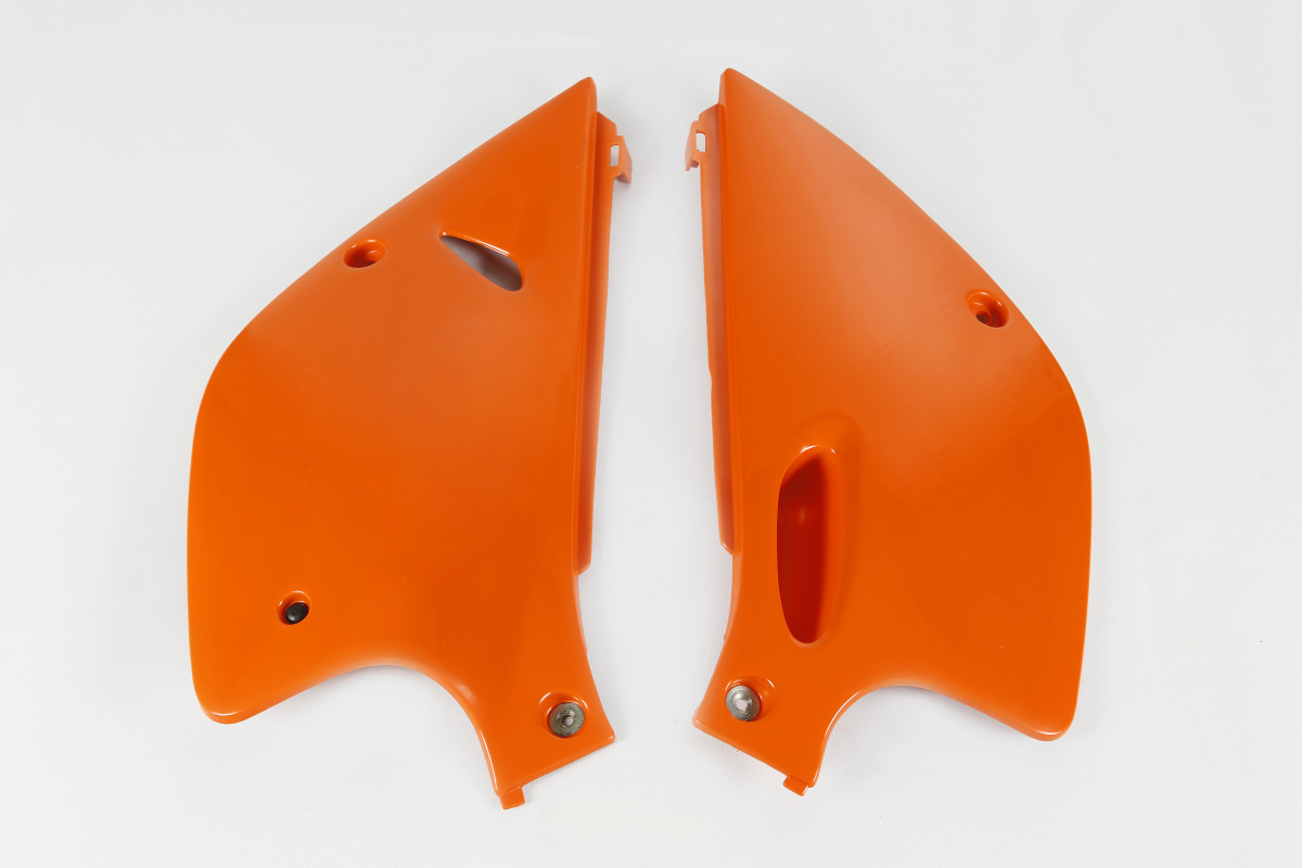 Fiancatine Laterali arancio per Ktm EXC 380 - EXC 400 - EXC 620 - SX 380 - SX 400 - SX 620 - PLASTICHE REPLICA - KT03037-127 ...