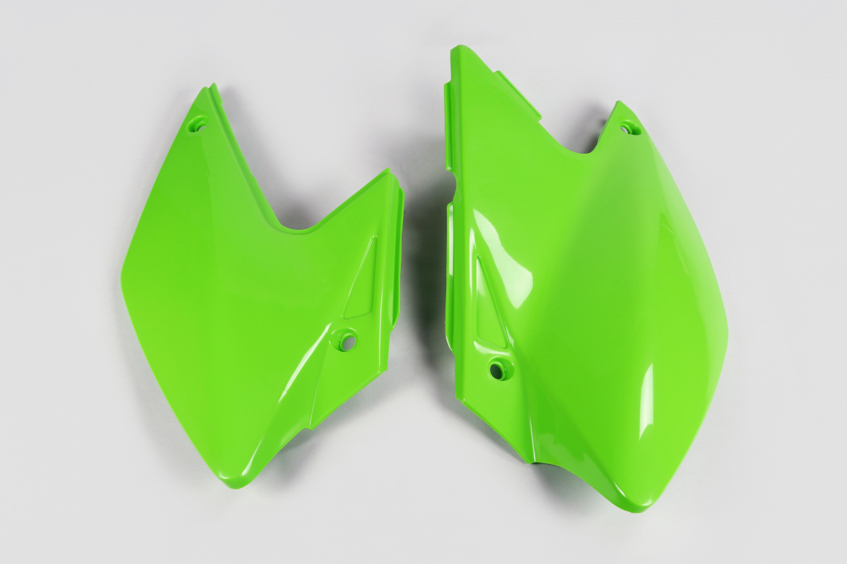 Fiancatine Laterali verde per Kawasaki KLX 450R (2007-25) - PLASTICHE REPLICA - KA03790-026 - Ufo Plast