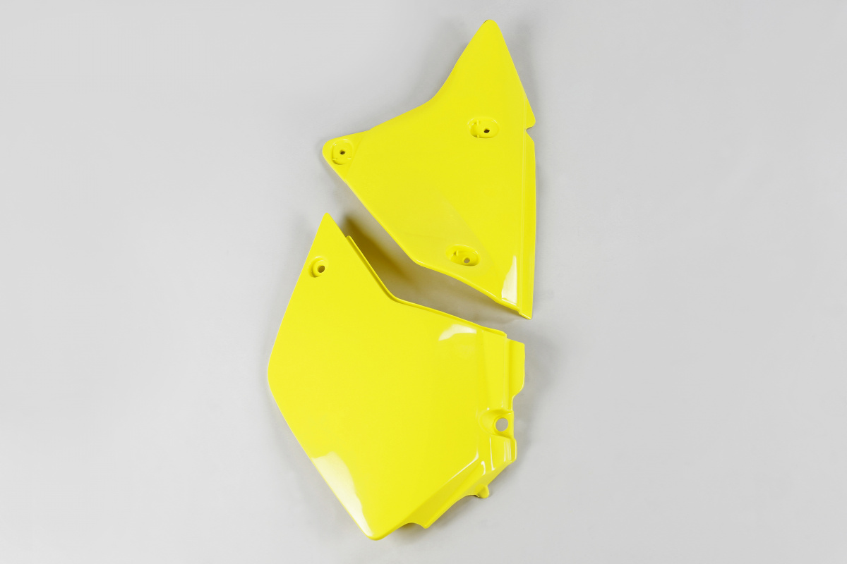 Fiancatine Laterali giallo per Suzuki DRZ 400E (2000-25) - PLASTICHE REPLICA - SU03982-102 - Ufo Plast