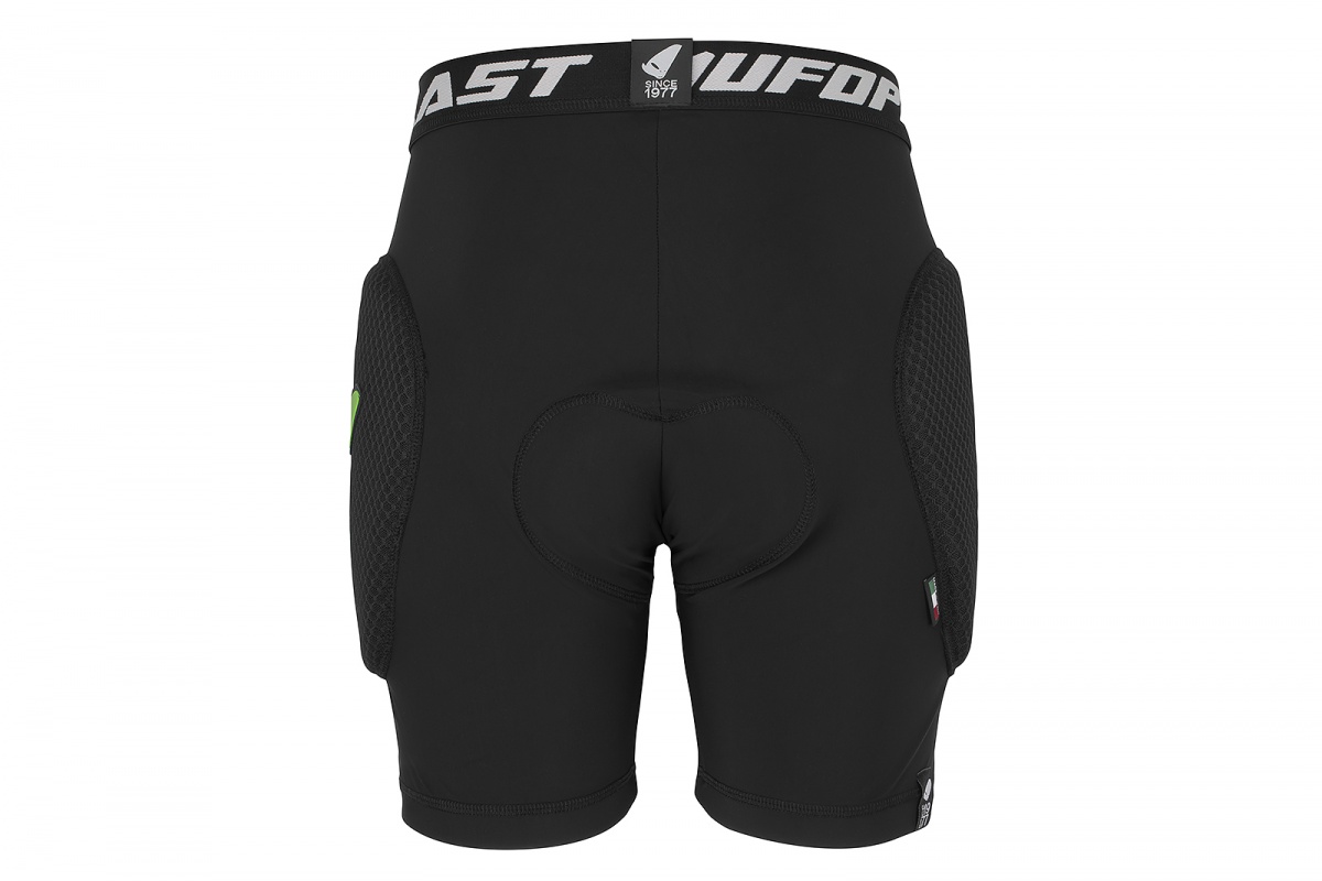 Shorts Mtb Centurion Bv6 con protezioni anca e fondello interno - Pantaloncini protettivi - SS05001-K - Ufo Plast