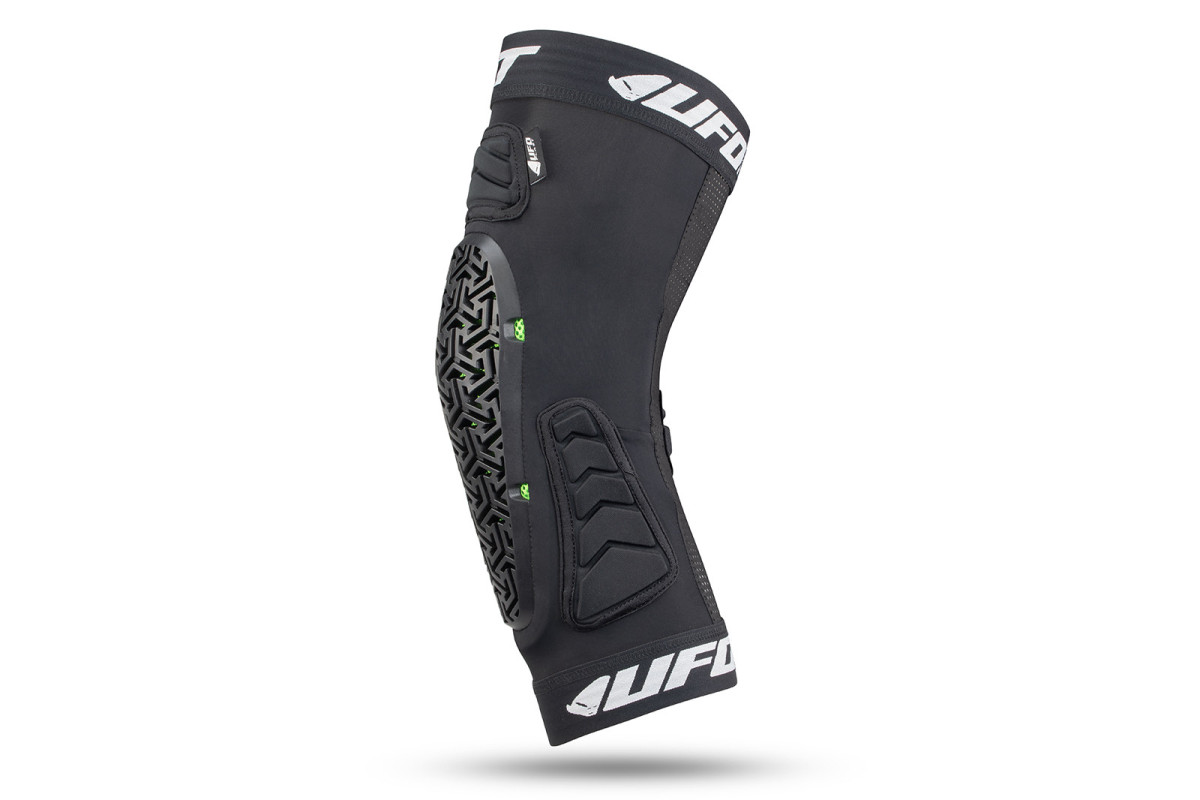 M33 Knee guard made of stretch material